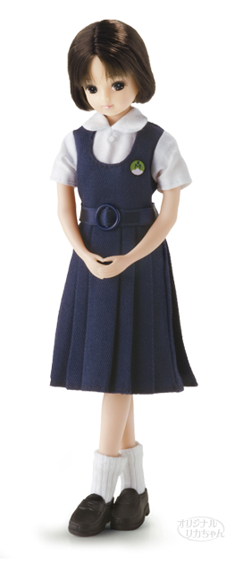 桜の聖母学院高校 オリジナルリカちゃん人形 限定発売